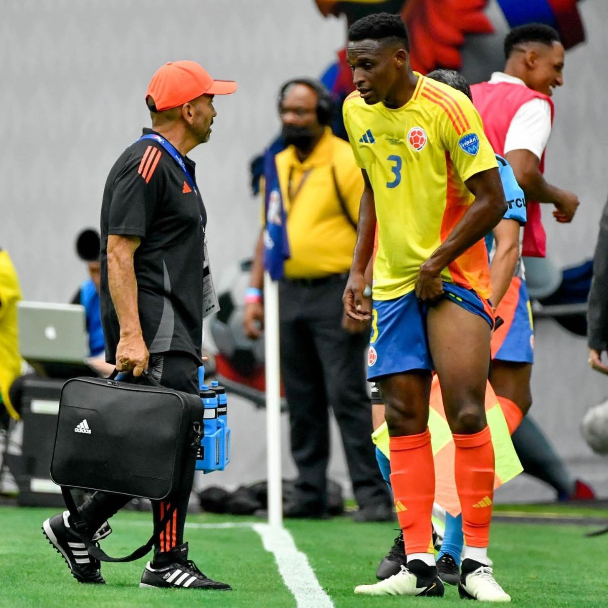Jhon Lucumí selección Colombia mercado de fichajes - Jhon Lucumí y los 4 equipos que andan detrás de él; poco importó su lesión en la Copa América