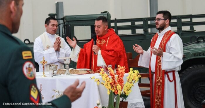 sacerdote del ejército - El cura militar que guarda los secretos y las confesiones de generales y soldados del Ejército