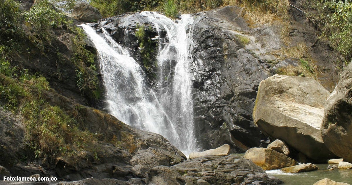 Así es el plan para visitar una cascada en Cundinamarca con todo incluido por $100 mil