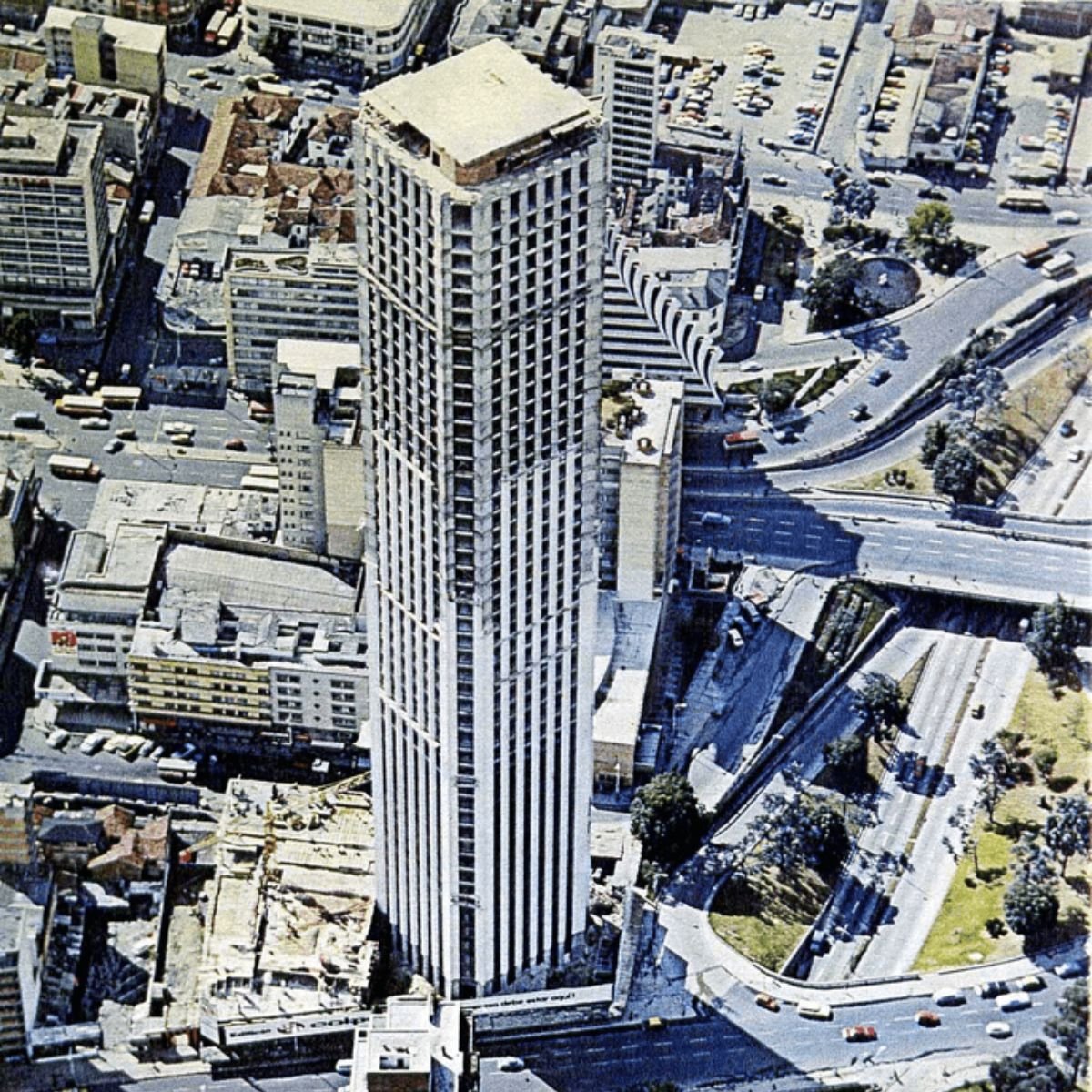 Construcción Torre Colpatria - Los arquitectos que diseñaron la Torre Colpatria, el edificio que volvió moderna a Bogotá