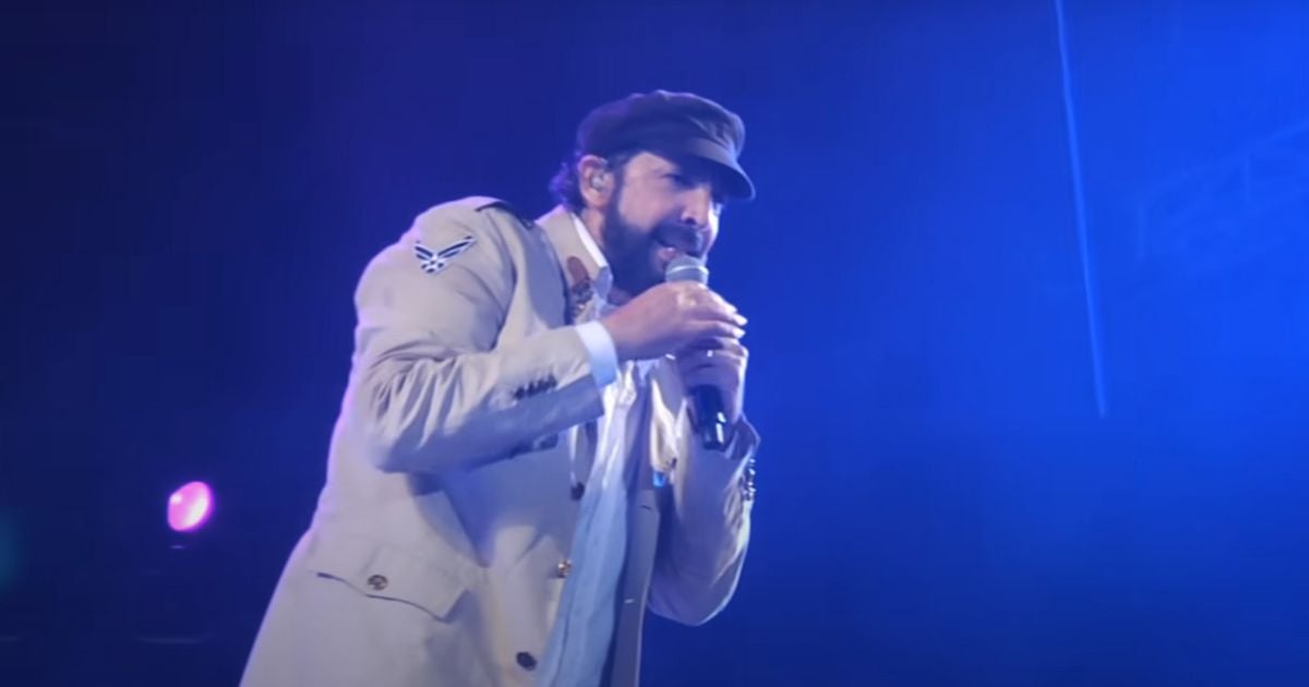 Cómo Juan Luis Guerra volvió mundial la bachata, el ritmo que ha puesto en la cima a varios colombianos