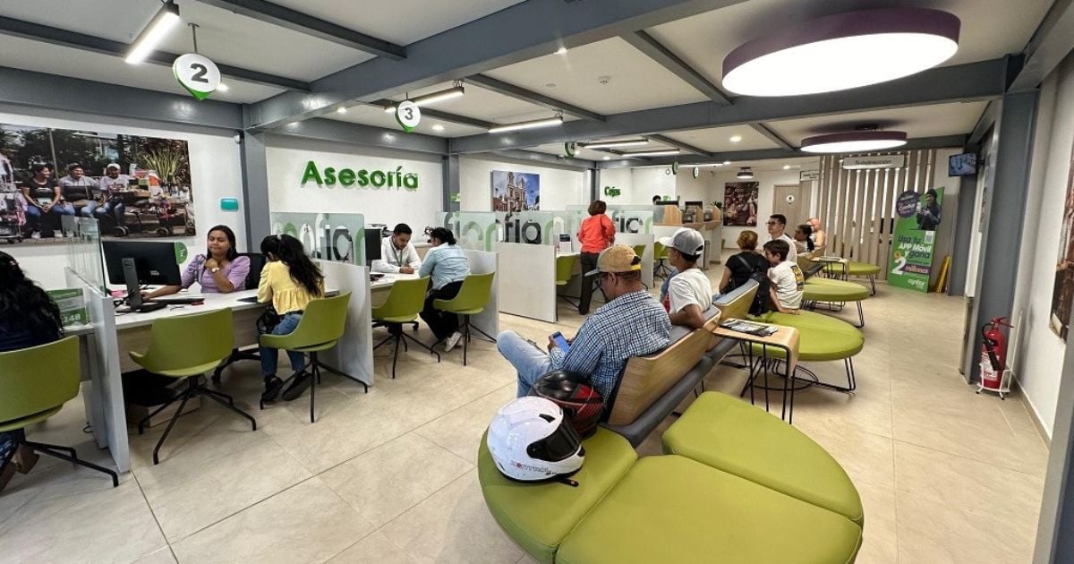 ¿Una cafetería y librería con un banco adentro? ¡Existe en Bello, Antioquia!