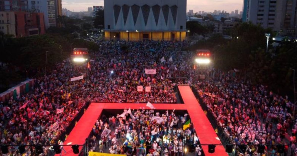 El multitudinario evento en Barranquilla con el que Petro candidato empezó su campaña le puede salir caro