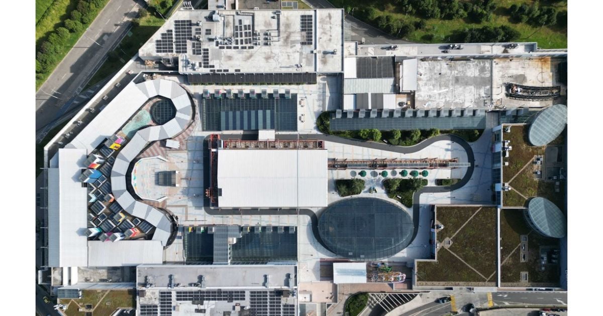 Centro comercial de Bogotá se suma a la generación de energía limpia para cuidar el planeta