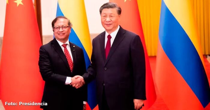 Gustavo Petro y Xi Jinping - Petróleo, chatarra y café, lo que más le compran los chinos a Colombia