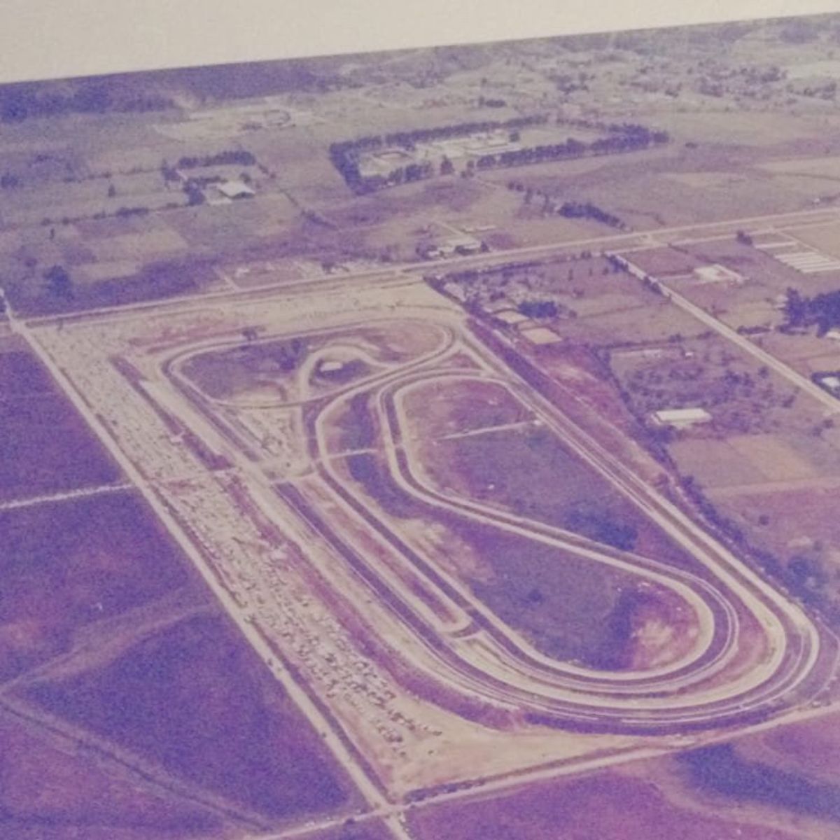 Autódromo Ricardo Mejía primer autódromo de Colombia y Bogotá - Los recuerdos del icónico Autódromo Ricardo Mejía, la pista que por poco trae la Fórmula 1 a Colombia