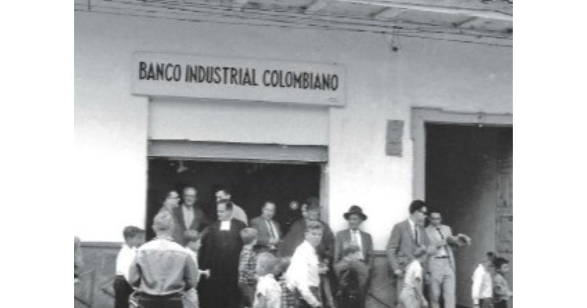 Estos fueron los inicios del tan famoso Banco de Colombia; nació en una casa - Así se creó Bancolombia hace más de 100 años en Medellín, el banco más importante del país