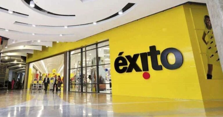 Descuentos del Éxito - Descuentos del Éxito: el potente celular que está con más del 60% de rebaja; se ahorra más de  millón