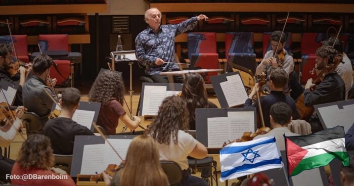 Daniel Barenboim - Daniel Barenboim, el músico que logró juntar a judíos y palestinos en una sola orquesta - EN VIVO🔴: Las2orillas.co: Historias, voces y noticias de Colombia