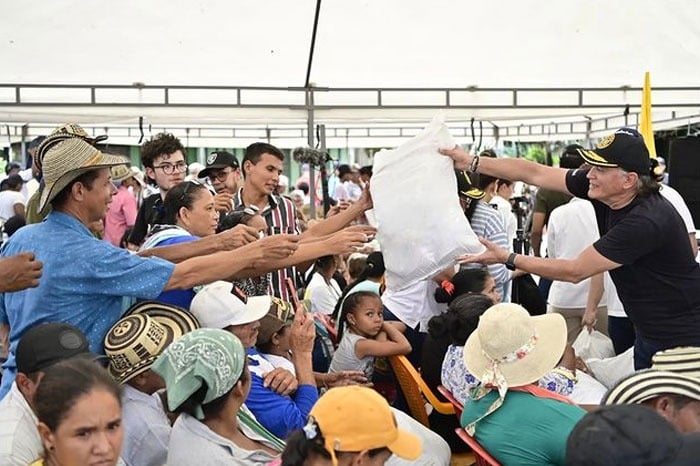  - Los proyectos de Gustavo Bolívar para los menos favorecidos de Colombia en la COP16