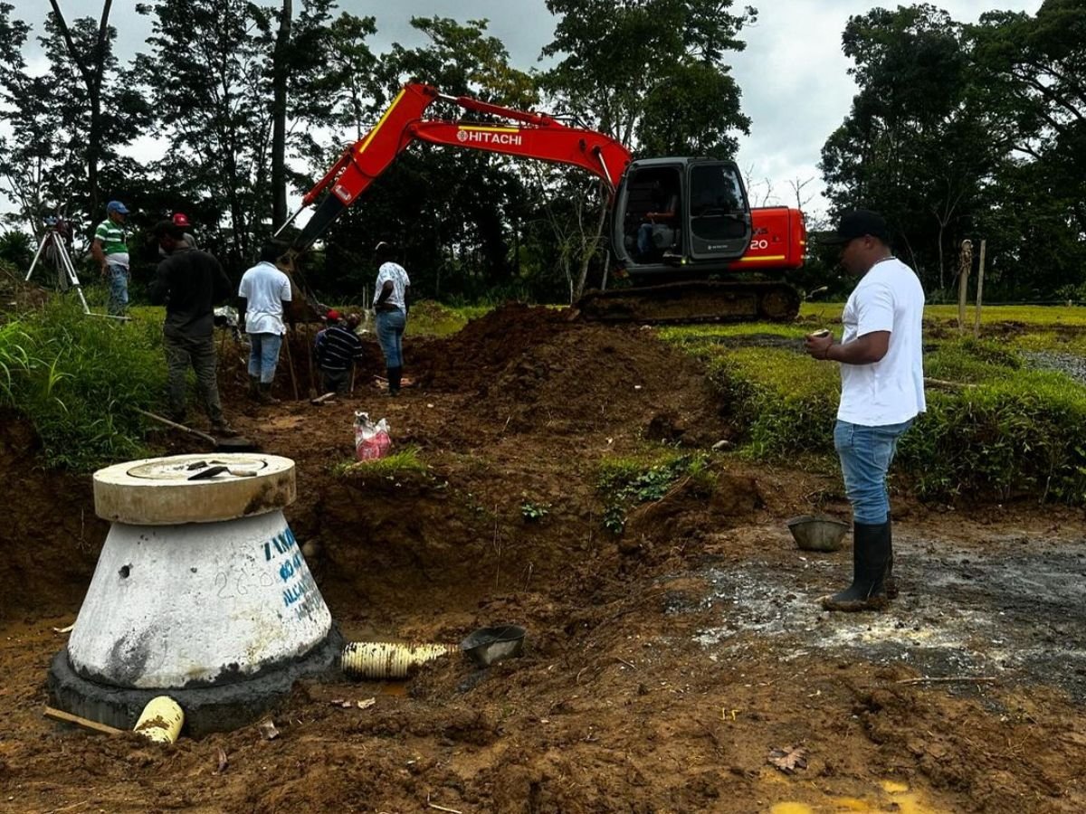 Negocios de Camilo Zuñiga - El feliz retiro de Camilo Zuñiga en medio de ganado, cultivos de limón, y vendiendo casas y apartamentos