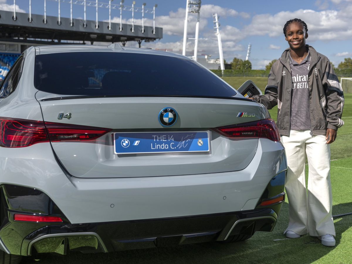 Carro de Linda Caicedo Real Madrid - El nuevo carro de Linda Caicedo que el Real Madrid la puso a estrenar; es una nave BMW