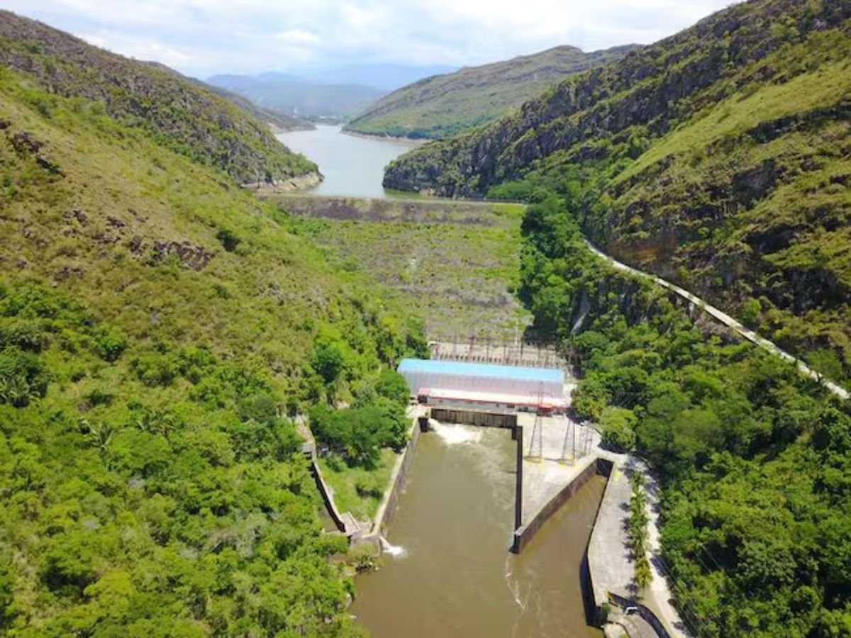 Represa Darío Echandía - La represa Darío Echandía que le tomó a alemanes y japoneses 13 años construir en el Tolima