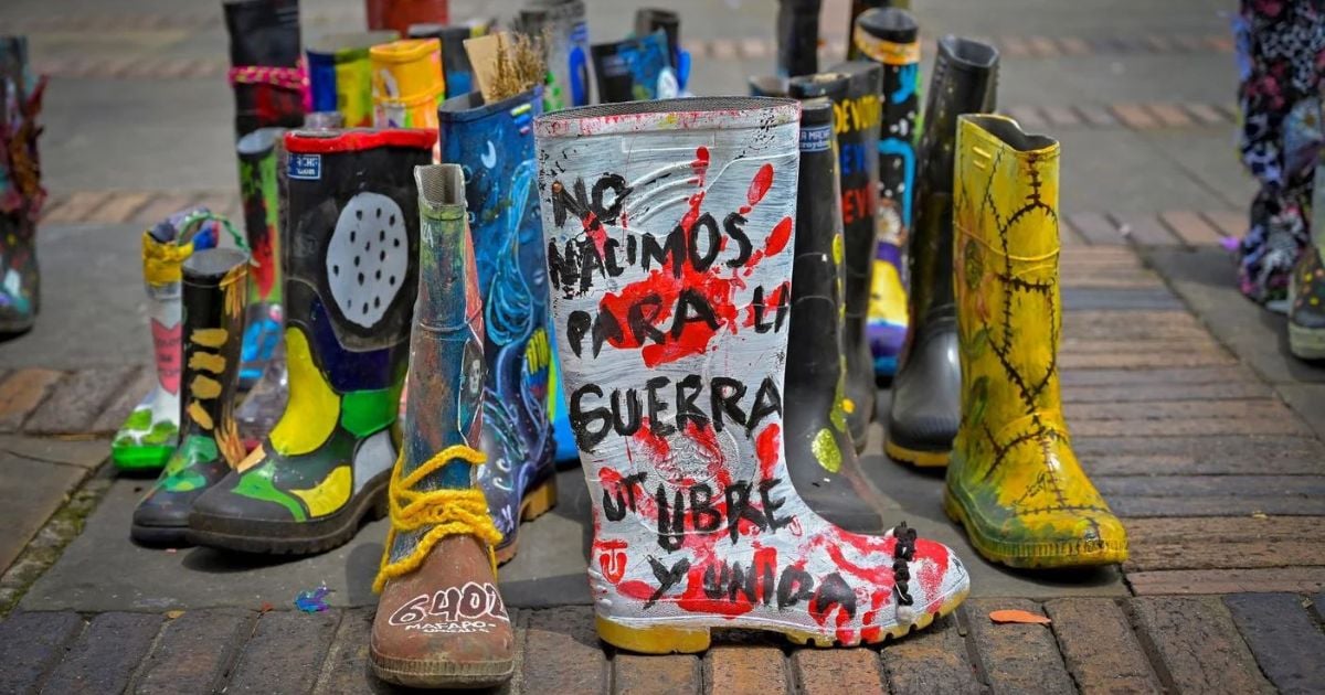 La reveladora función de las botas de caucho de las madres de Soacha