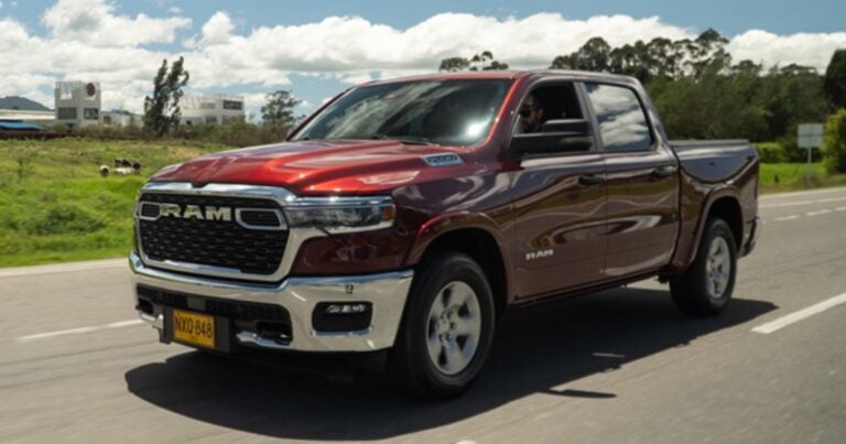 RAM 1500 - Esta es la nueva camioneta RAM que llega preparada para conquistar los terrenos más difíciles