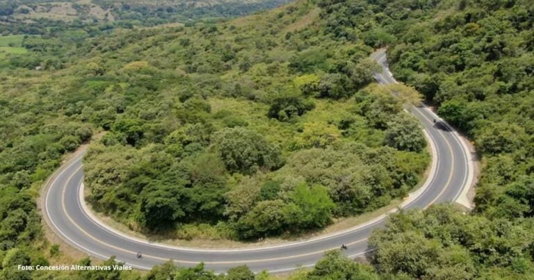 Ruta carretera más alta del Tolima - La ruta para viajar desde Bogotá a Manizales conociendo el Nevado del Ruiz y un páramo de ensueño