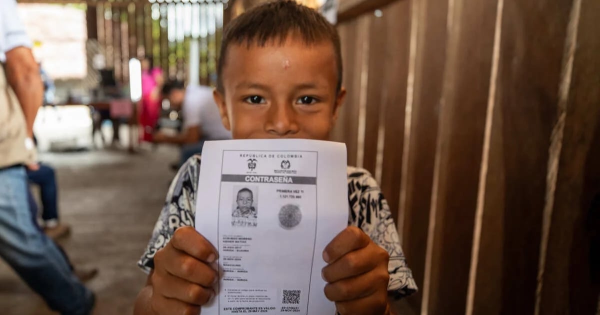 El drama de ser un estudiante sin tarjeta de identidad: niños anónimos