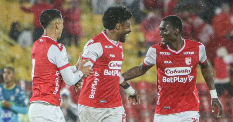 Bajas de Santa Fe Liga BetPlay - Seis jugadores a los que Santa Fe les pasó la carta de despido: dura barrida tras la eliminación