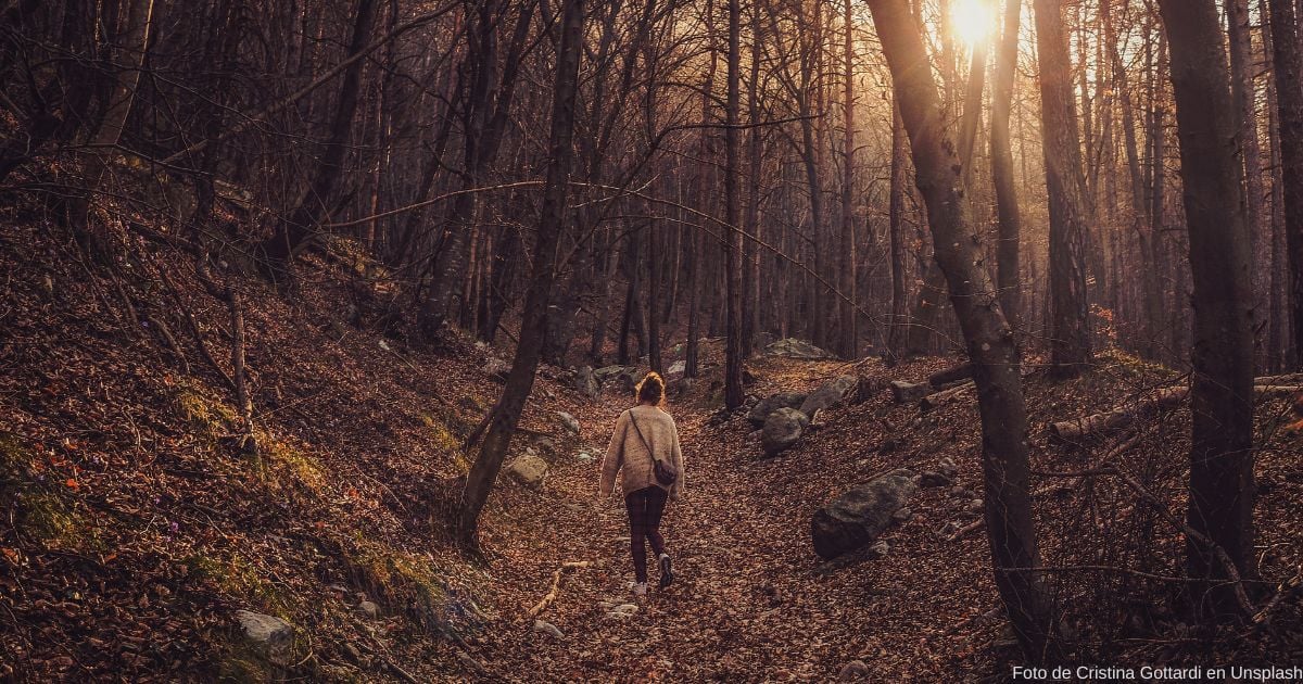 La valentía de ser mujer y caminar en solitario en el Caquetá