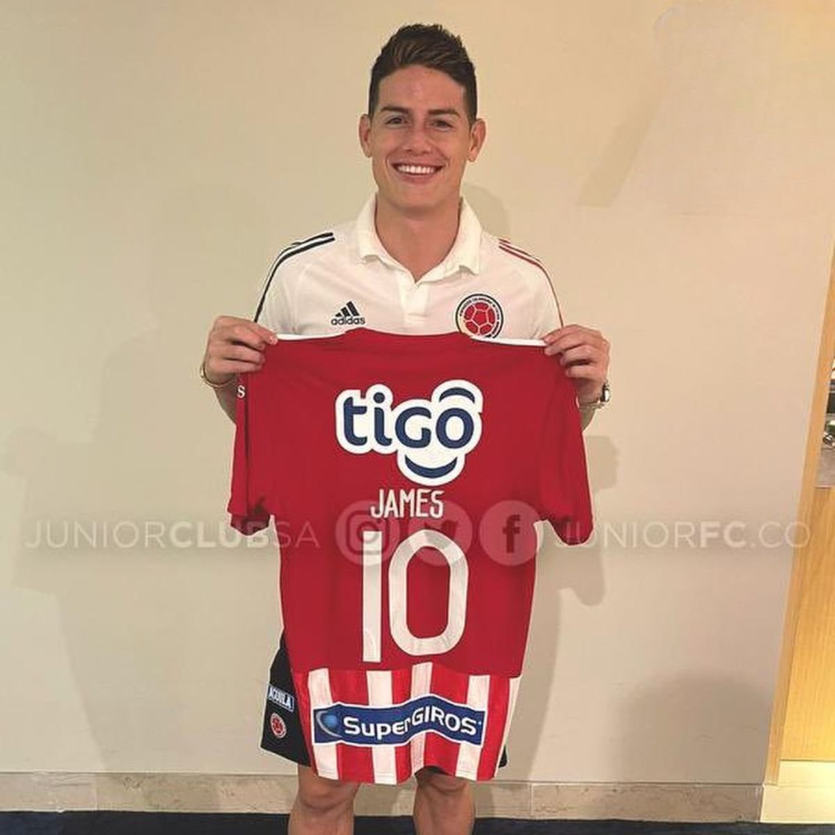 James Rodríguez Junior de Barranquilla - James Rodríguez: la gran estrategia de Fuad Char para contratarlo en el Junior; "pelearemos"