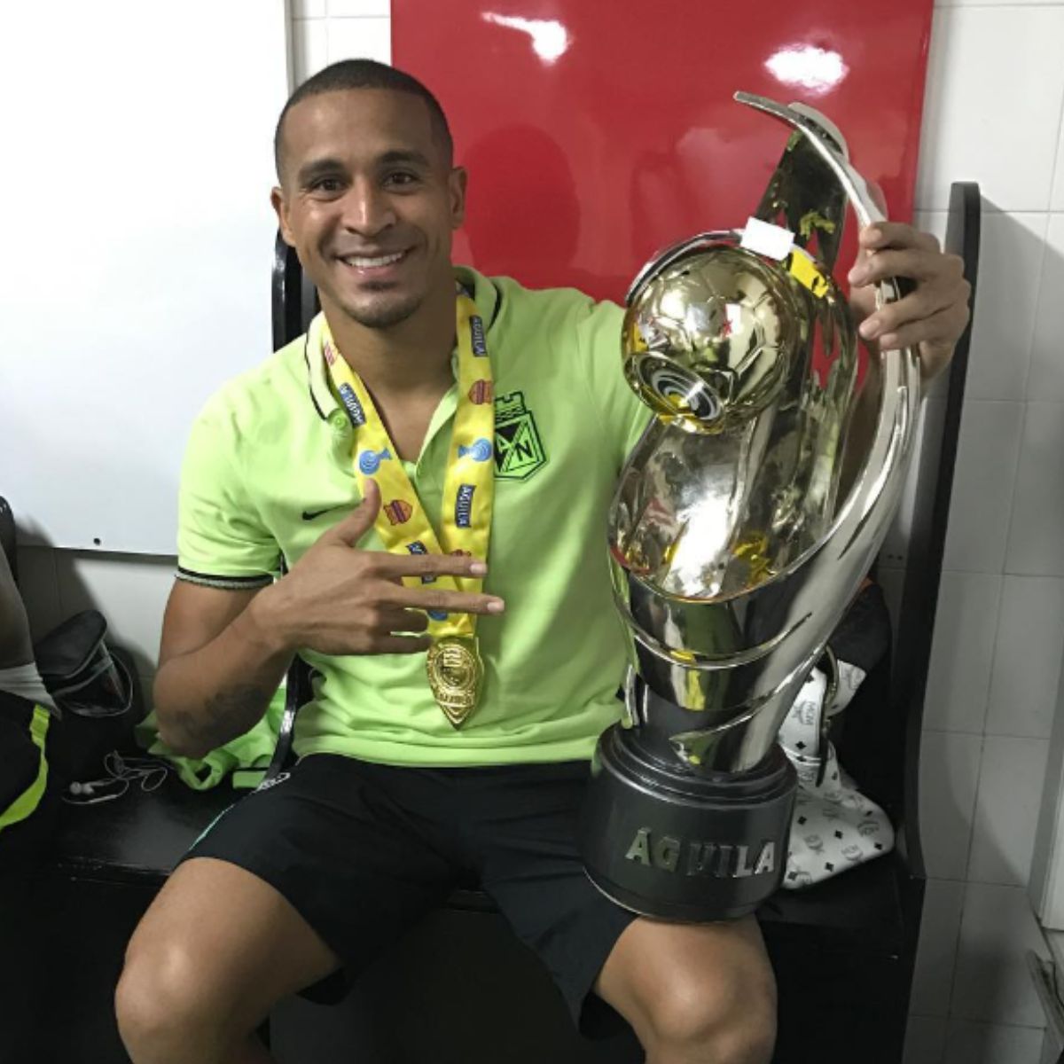 Colombianos que han jugado en Arabia  Macnelly Torres - Jhon Durán y los otros colombianos que han jugado en Arabia; se dejaron conquistar por la chequera árabe